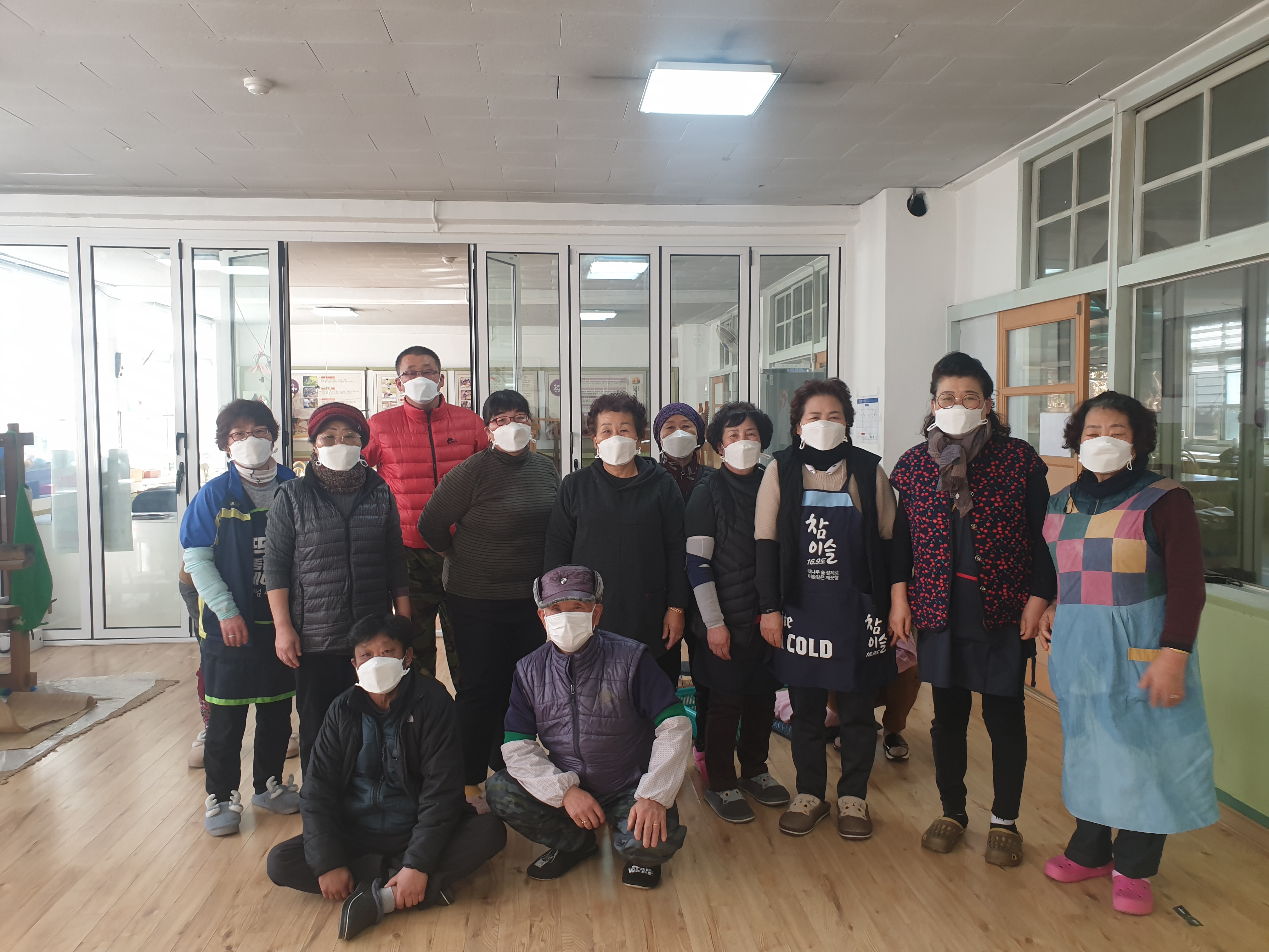 코로나 19  kf 94 마스크 배부 사진