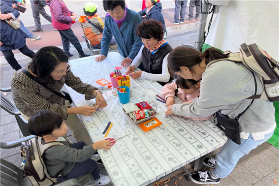 홍보 부스 운영 사진